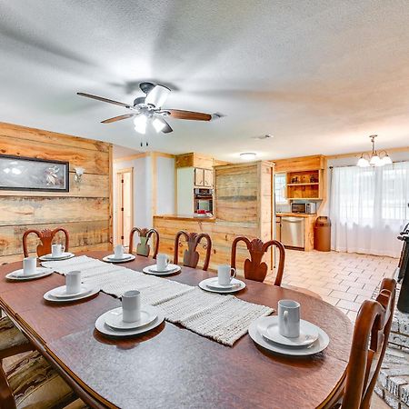 Vila Quiet Abode With Gas Grill About 5 Miles To Broken Bow! Exteriér fotografie