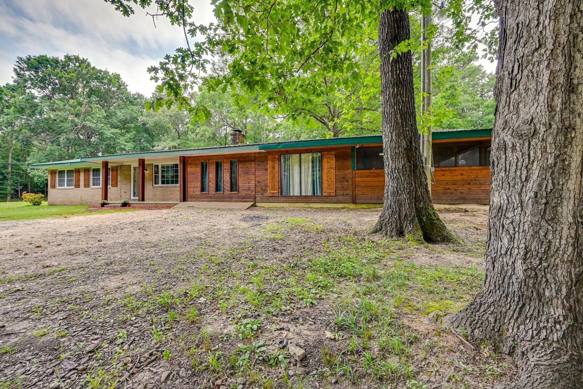 Vila Quiet Abode With Gas Grill About 5 Miles To Broken Bow! Exteriér fotografie