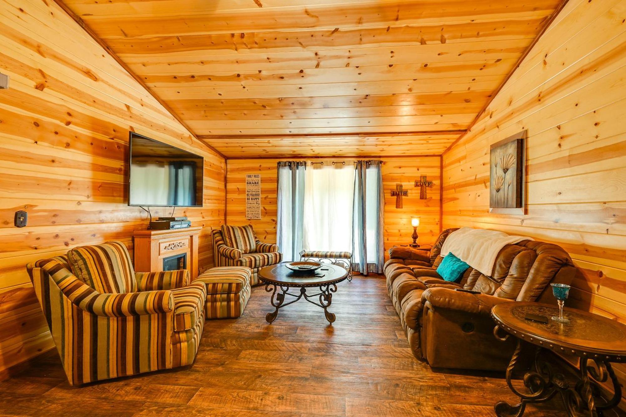 Vila Quiet Abode With Gas Grill About 5 Miles To Broken Bow! Exteriér fotografie