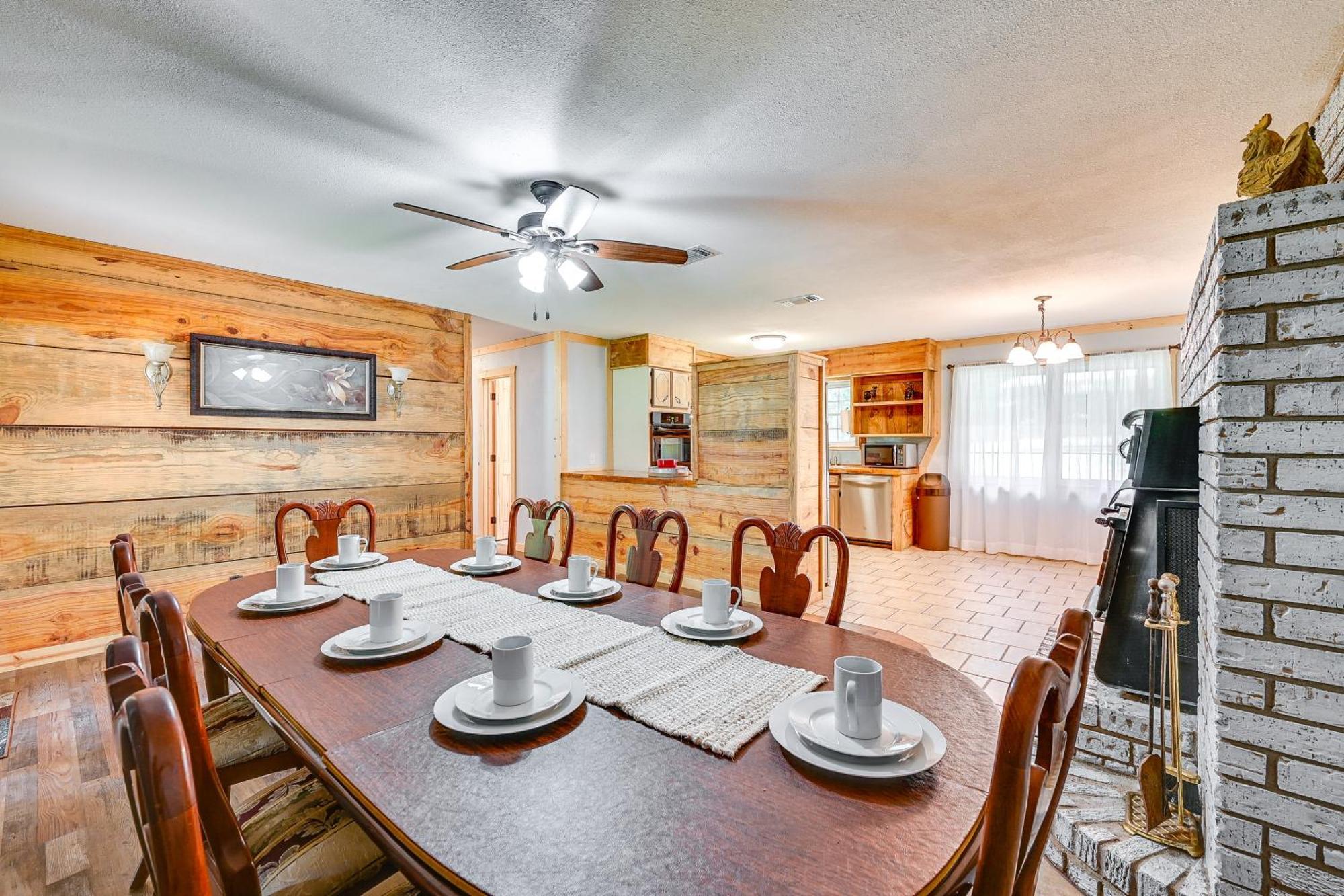 Vila Quiet Abode With Gas Grill About 5 Miles To Broken Bow! Exteriér fotografie