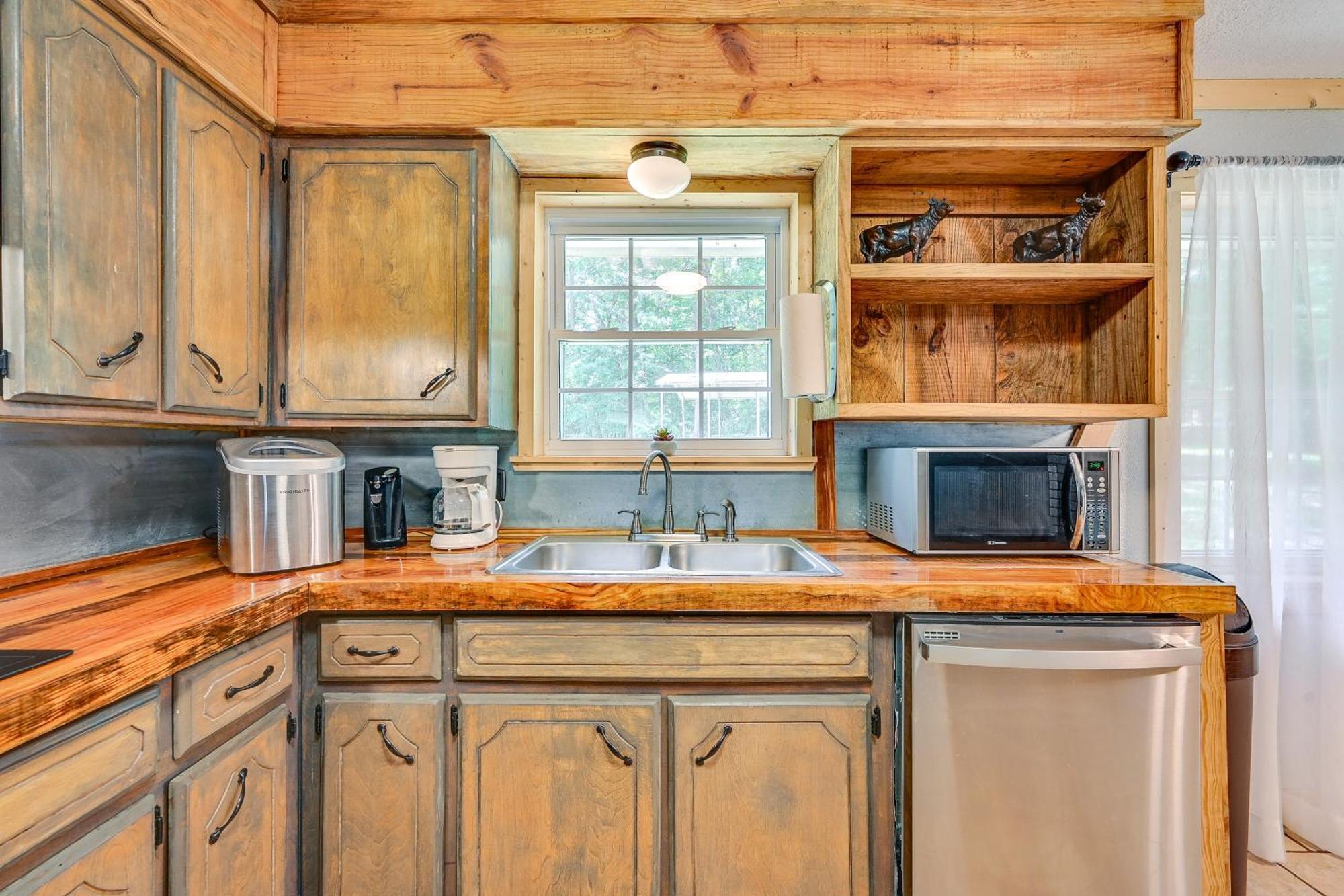 Vila Quiet Abode With Gas Grill About 5 Miles To Broken Bow! Exteriér fotografie